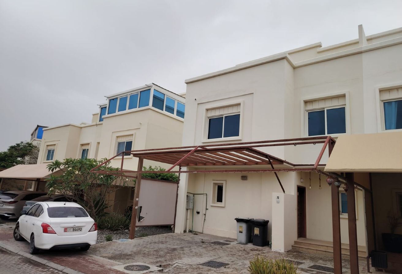 Elegant 5BR Villa | Private Pool & bigger Backyard